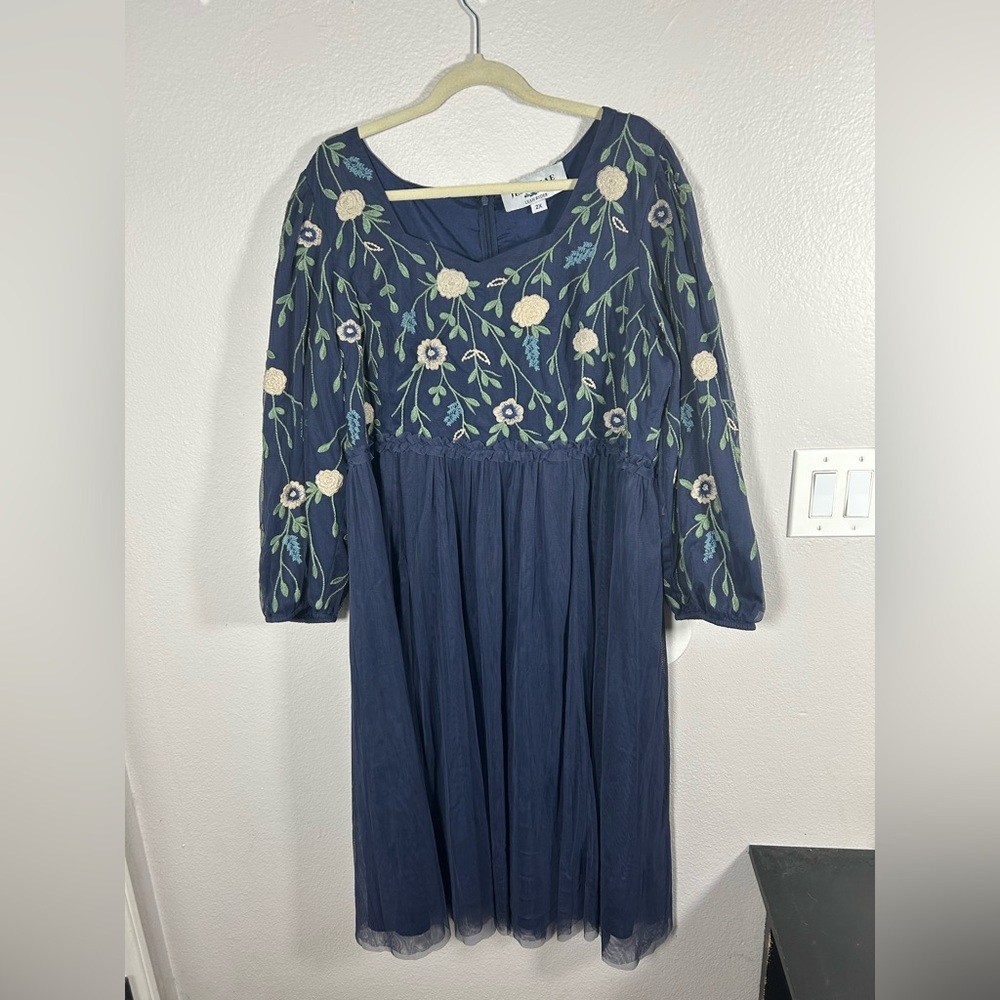 JessaKae & Leah Ryder Leah Navy Floral Embroidered Long Sleeve A-Line Dress 2X - Picture 2 of 9